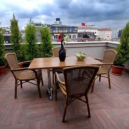 Apartment Mayer Cihangir Suites *