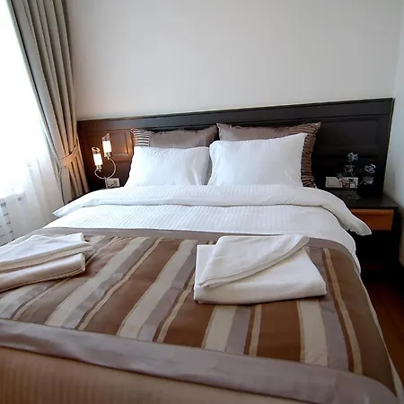 Mayer Cihangir Suites Apartment