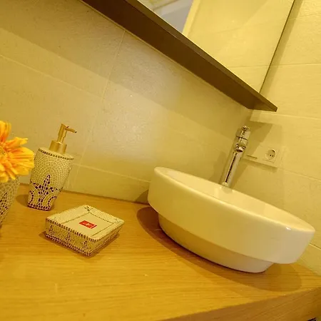 Apartment Mayer Cihangir Suites